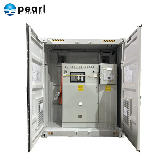 Sous-station compacte en trois phases